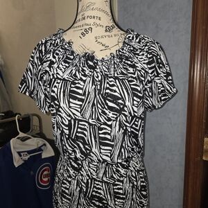 The 1955 Vintage Collection Black and White Patterned Blouse